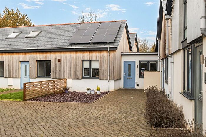 2 Bedroom Bungalow For Sale In Bell Lane, Smarden, Ashford, TN27