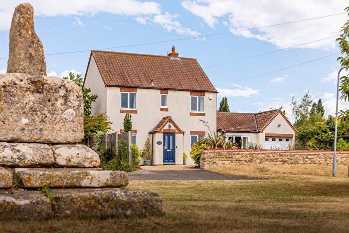 4 Bedroom Detached House For Sale In Gelston, Grantham, NG32