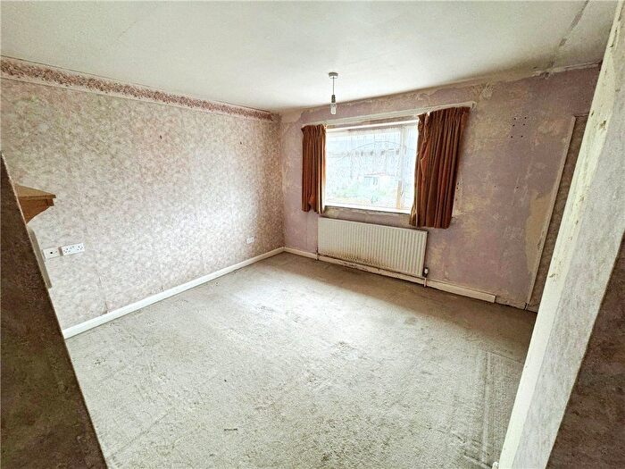 3 Bedroom End Of Terrace House For Sale In Fleming Avenue, North Baddesley, Southampton, Hampshire, SO52