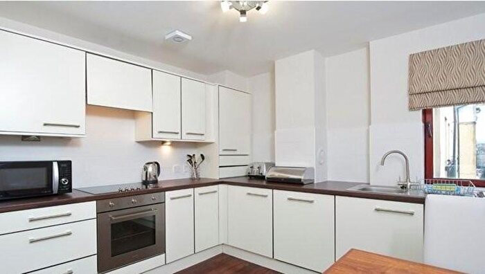 1 Bedroom Flat To Rent In Blake Road, Surrey, CR0
