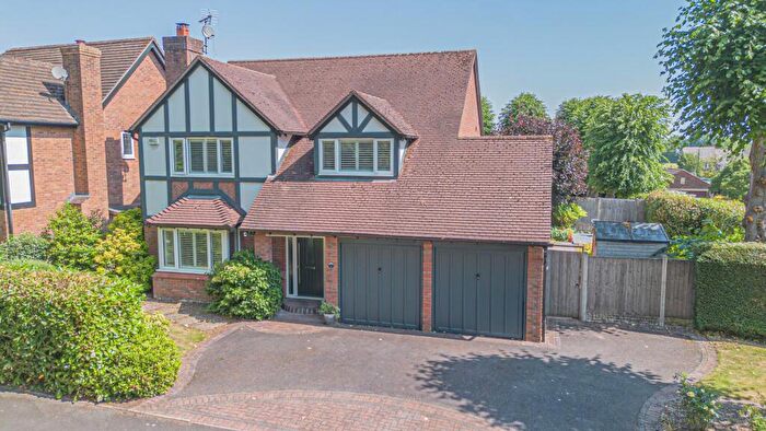 4 Bedroom Detached House For Sale In Hertford Way, Knowle, B93