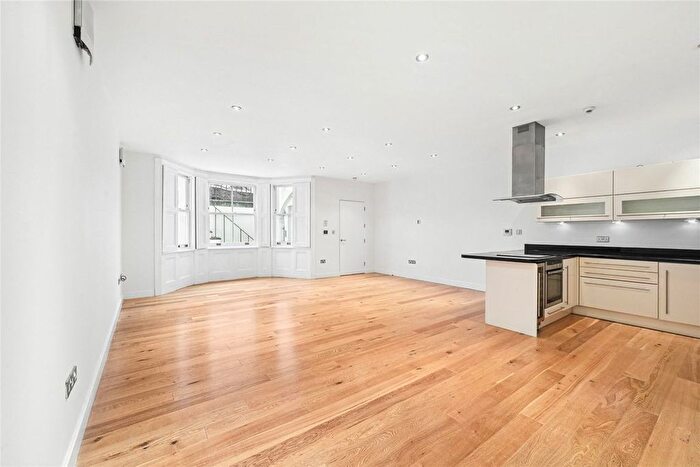 2 Bedroom Flat To Rent In Nevern Place, London, SW5