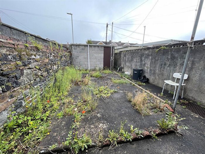 3 Bedroom End Terrace House For Sale In Ralph Terrace, Llanelli, SA15