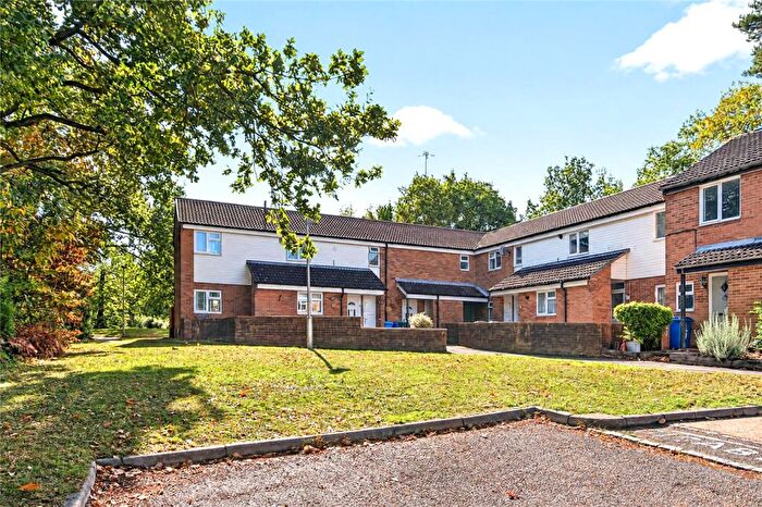 2 Bedroom Apartment For Sale In Leaves Green, Bracknell, Berkshire, RG12