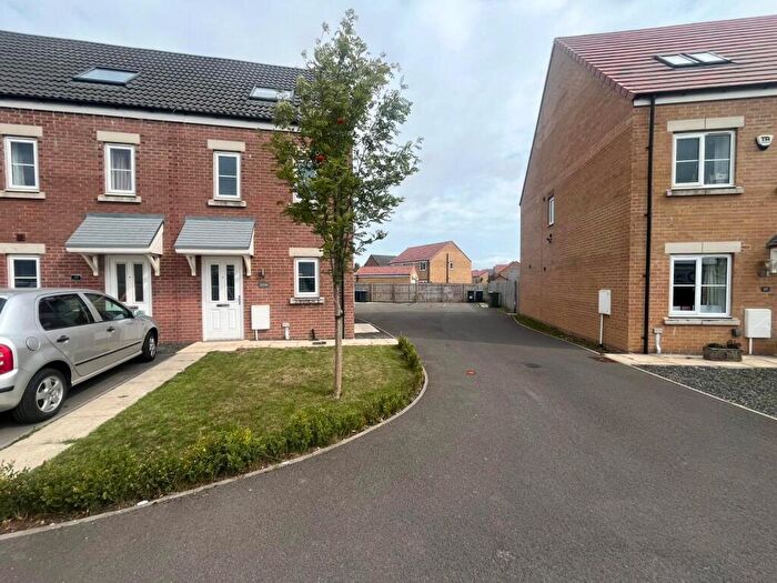 3 Bedroom End Of Terrace House For Sale In Friars Close, Northallerton, North Yorkshire, England, DL6