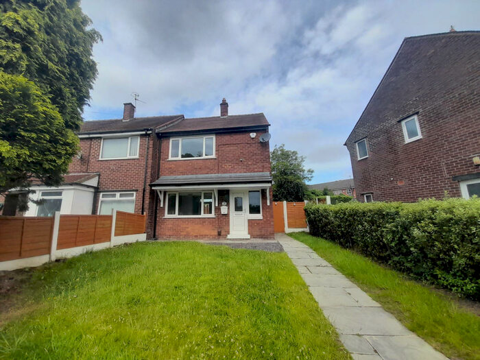 2 Bedroom Semi-Detached House To Rent In Carrgate Road, Denton, M34