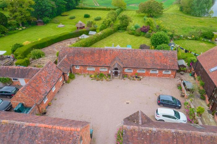 5 Bedroom Barn Conversion For Sale In Ryall Road, Upton-Upon-Severn, Worcester, WR8