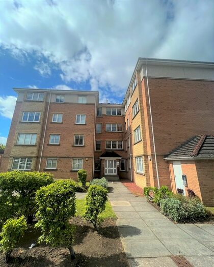 2 Bedroom Flat To Rent In Lindsay Gardens, Bathgate, EH48
