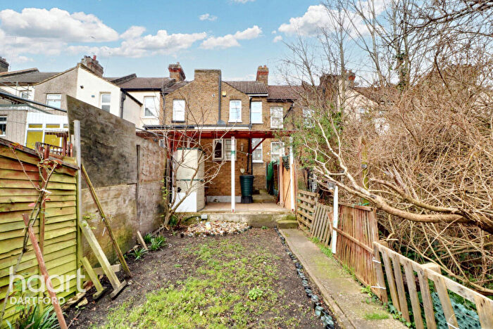 2 Bedroom Terraced House For Sale In Gordon Road, Dartford, DA1