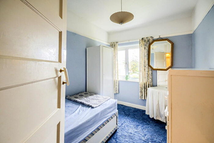 3 Bedroom Terraced House For Sale In Hilldrop Grove, Birmingham, B17