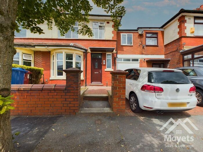 3 Bedroom Semi-Detached House To Rent In East Park Avenue, Blackburn, Lancashire, BB1