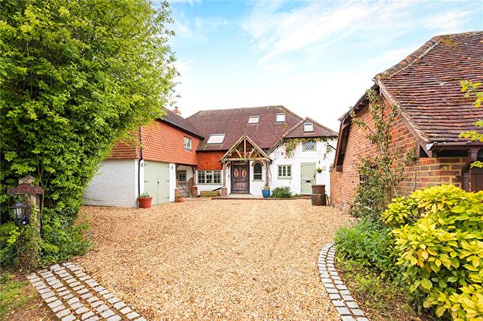 5 Bedroom Country House For Sale In Woodyers Farm, Barnett Lane, Guildford, Surrey, GU5