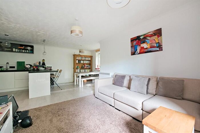 2 Bedroom Flat To Rent In Carlton Place, Crystal Palace, (Bordering Dulwich), SE19