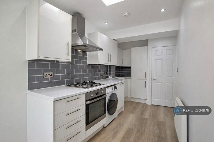 2 Bedroom Maisonette To Rent In Alexandra Road, Croydon, CR0