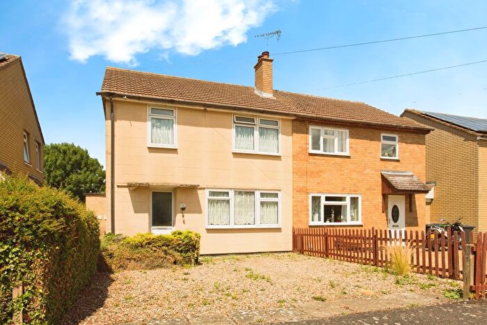 3 Bedroom Semi-Detached House For Sale In Macaulay Avenue, Cambridge, Cambridgeshire, CB22