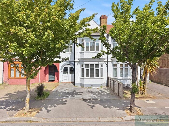 4 Bedroom Terraced House For Sale In Hobart Road, Barkingside, Ilford, Redbridge, IG6