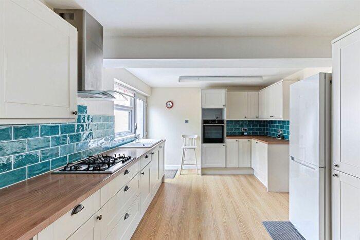 3 Bedroom Detached Bungalow For Sale In Abbots Close, Ramsey, Huntingdon, PE26