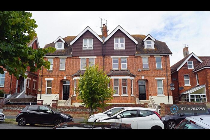 2 Bedroom Flat To Rent In Enys Road, Eastbourne, BN21
