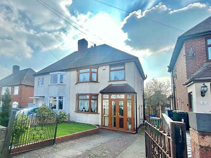 3 Bedroom Semi Detached House For Sale In Rounds Hill Road, Coseley, WV14