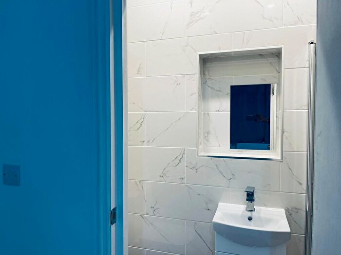 1 Bedroom Studio To Rent In Ilford, IG2