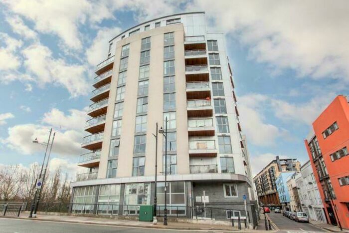 2 Bedroom Flat To Rent In Palmers Road, London, E2