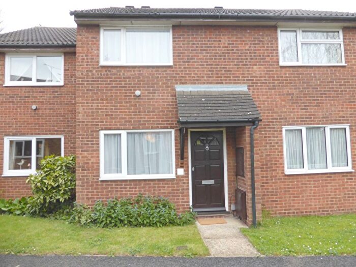 2 Bedroom Terraced House To Rent In Cobholm Place, Cambridge, Cambridgeshire, CB4