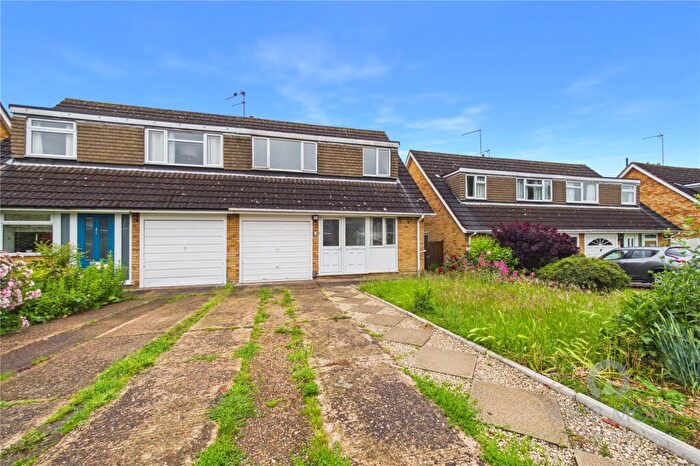 3 Bedroom Semi-Detached House For Sale In Draycott Close, Abington Vale, Northampton, Northamptonshire, NN3