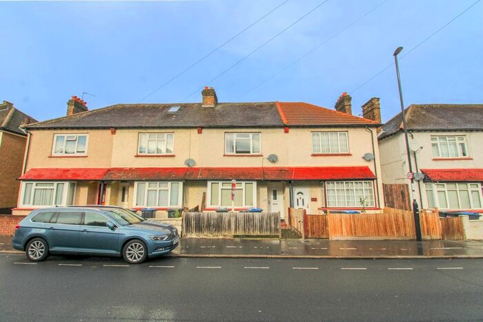3 Bedroom Terraced House To Rent In Davidson Road, Addiscombe, Croydon, CR0