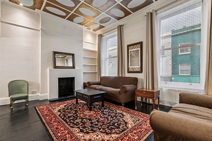 3 Bedroom Flat To Rent In Portobello Road, Westbourne Park, W11