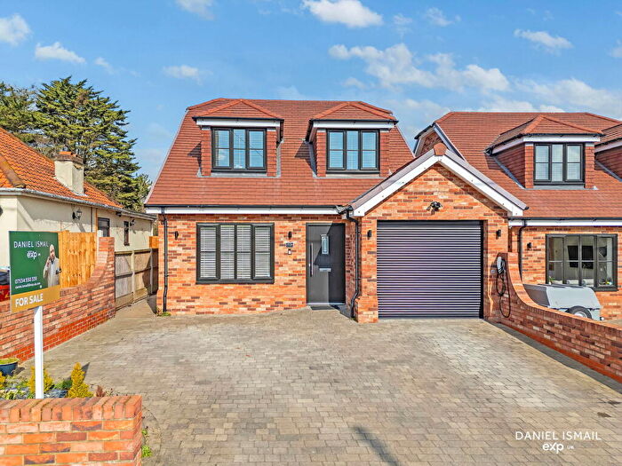4 Bedroom Detached House For Sale In Great Berry Lane, Langdon Hills, Basildon, Essex, SS16