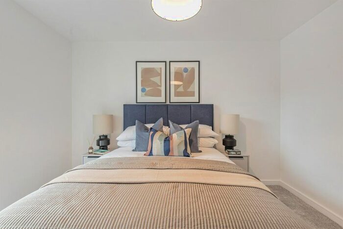 1 Bedroom Apartment To Rent In Bed, Rd Floor Edge At Verona House In Beam Park, RM9