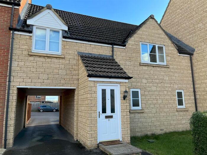 2 Bedroom Flat To Rent In Old Farm Road, West Ashton, Trowbridge, BA14