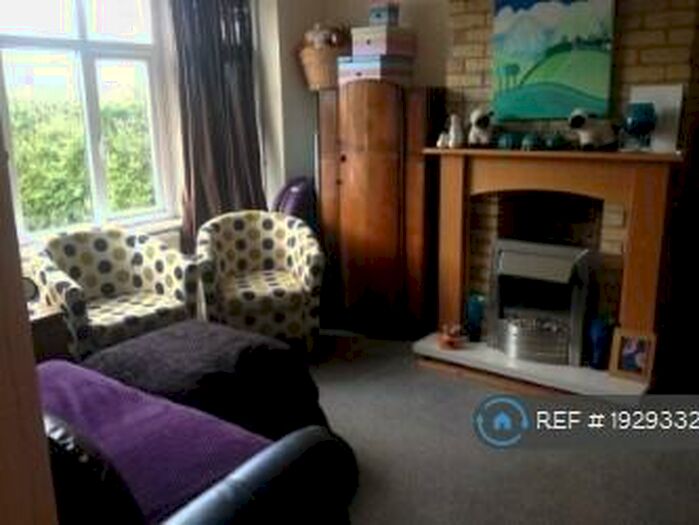 4 Bedroom Semi-Detached House To Rent In Queen Edith's Way, Cambridge, CB1