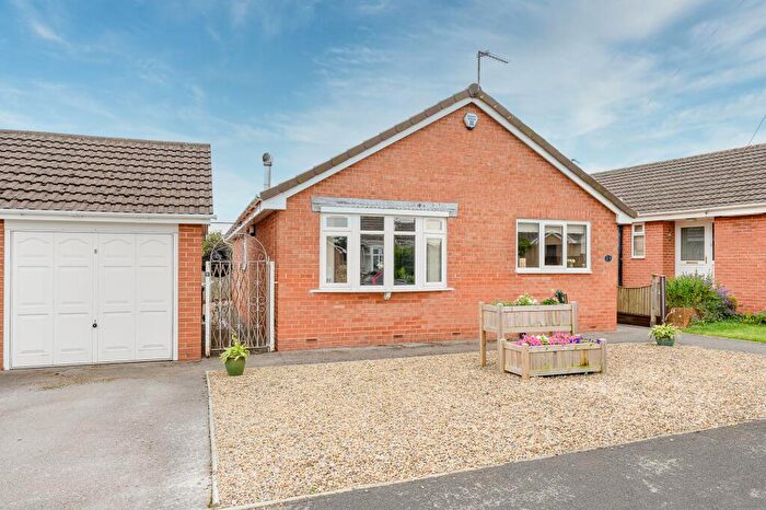 3 Bedroom Detached Bungalow For Sale In Hillcrest Court, Tadcaster, LS24