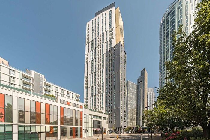 3 Bedroom Flat For Sale In Gladwin Tower, Lambeth, SW8
