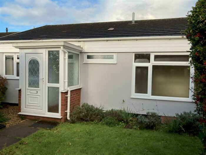 2 Bedroom Terraced Bungalow To Rent In Broadclyst, Exeter, EX5