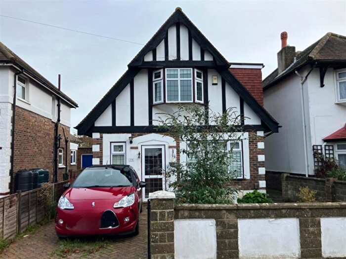 2 Bedroom Detached House To Rent In Downlands Avenue, Worthing, BN14