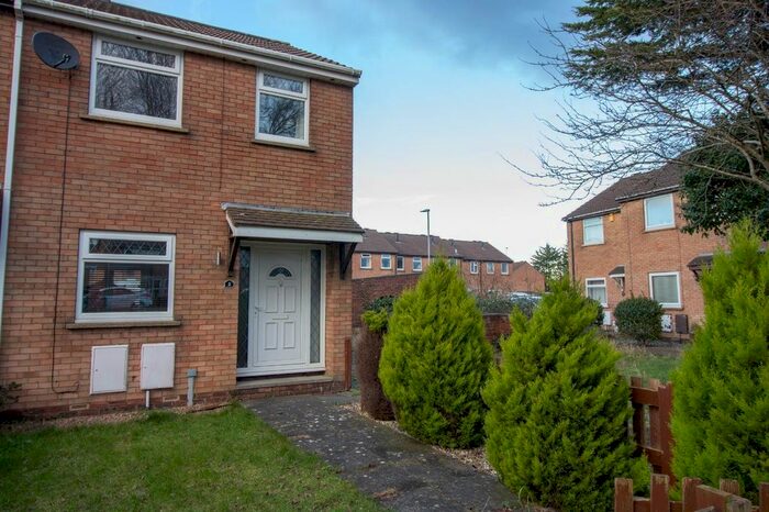 3 Bedroom End Of Terrace House To Rent In Coltsfoot Walk, Morecambe, LA3