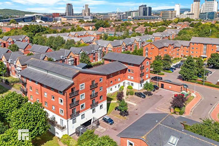 2 Bedroom Apartment For Sale In Henke Court, Atlantic Wharf, Cardiff, CF10