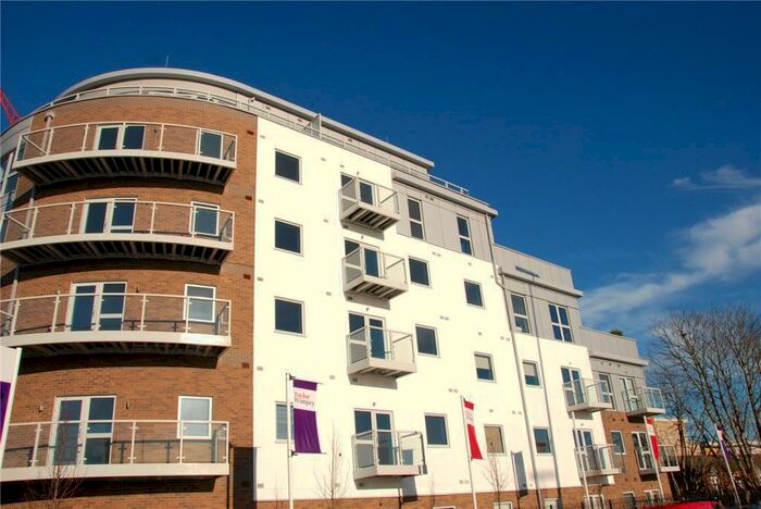 3 Bedroom Apartment To Rent In Austen House, Station View, Friary And St Nicolas, GU1