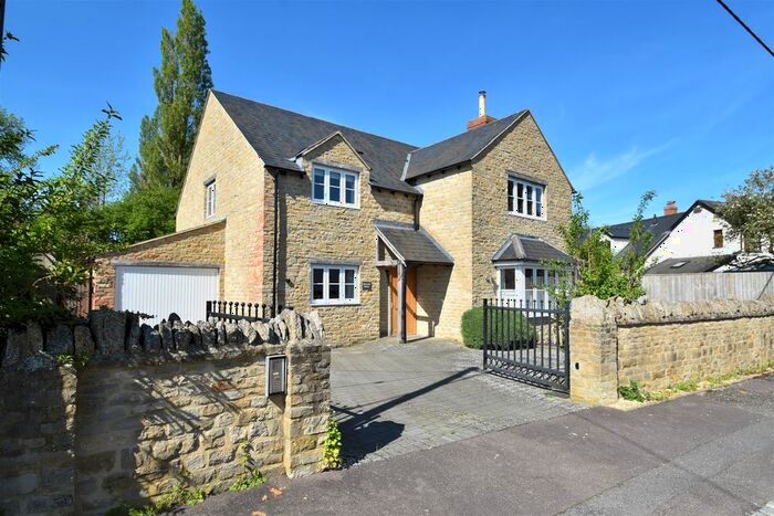 4 Bedroom Detached House To Rent In Park Close, Kirtlington, Kidlington, OX5