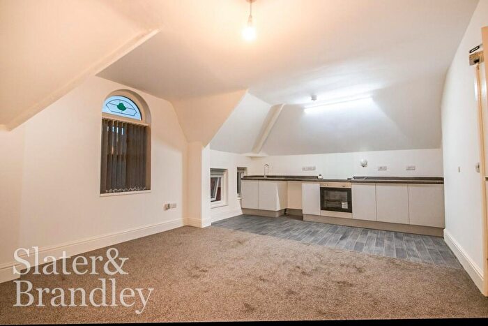 1 Bedroom Flat To Rent In Beech Avenue, New Basford, Nottingham, Nottinghamshire, NG7