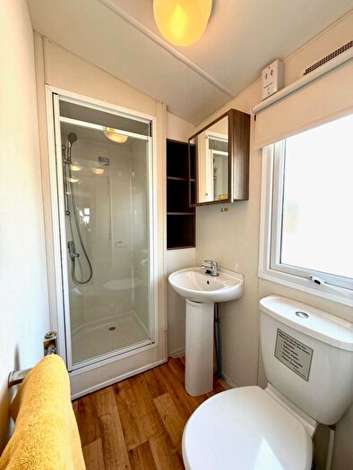 2 Bedroom Caravan For Sale In Carr Lane, Middleton, Morecambe, LA3