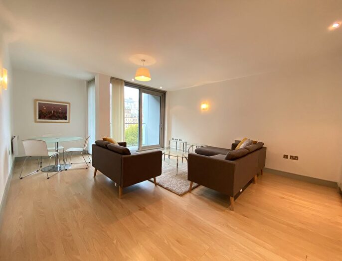 2 Bedroom Flat To Rent In Watson Street, Manchester, M3
