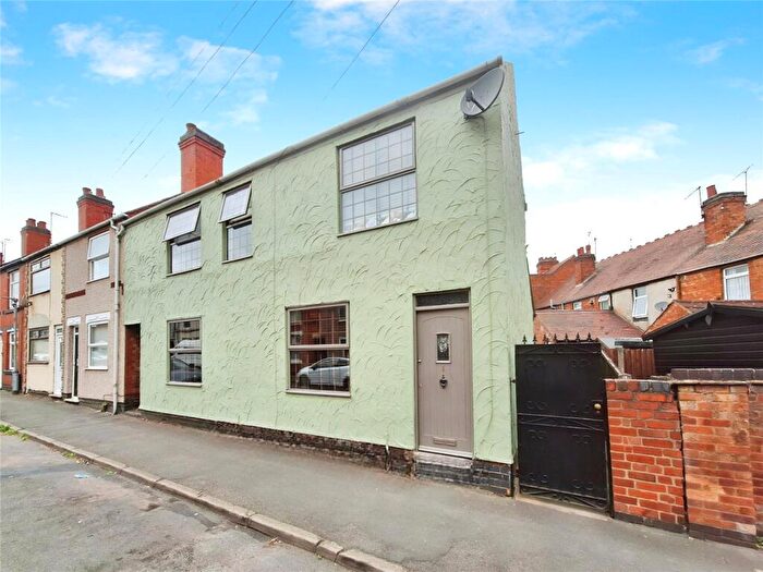 3 Bedroom End Of Terrace House For Sale In Granby Road, Nuneaton, Warwickshire, CV10