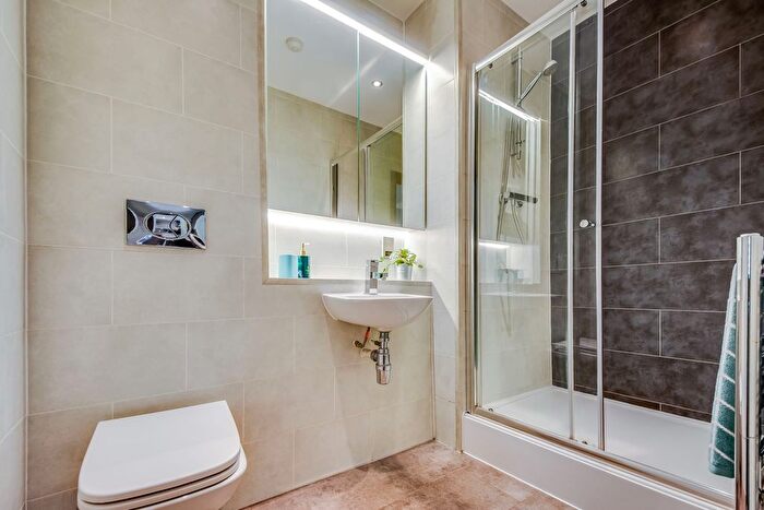 1 Bedroom Flat To Rent In Cardigan Lane, Leeds, LS4