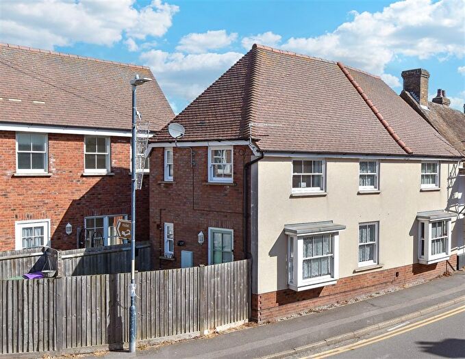 2 Bedroom End Of Terrace House For Sale In Rome Road, New Romney, Kent, TN28