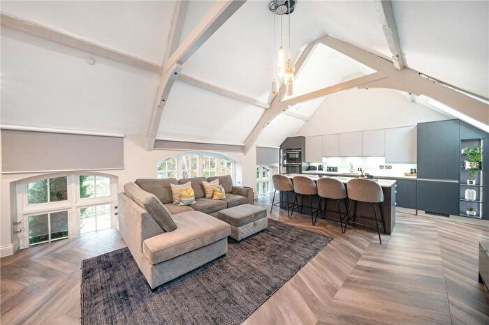 2 Bedroom Flat For Sale In Heathfield Road, Keston, BR2