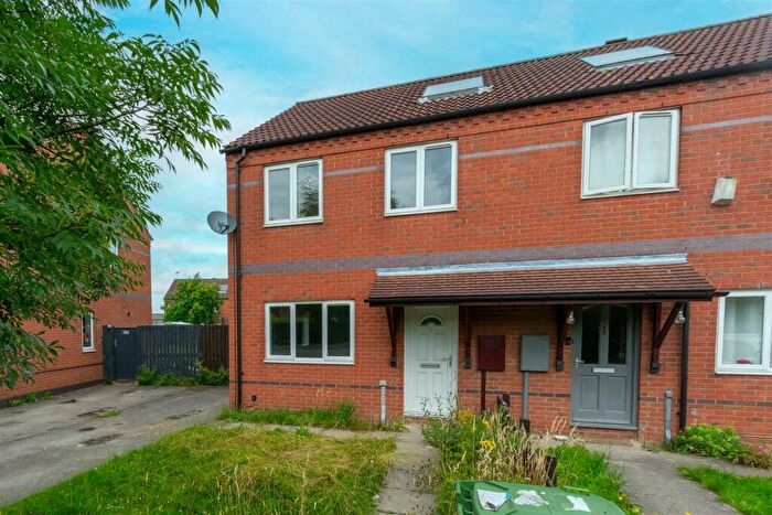 3 Bedroom Semi-Detached House For Sale In Cedar Tree View, Elkesley, Retford, DN22