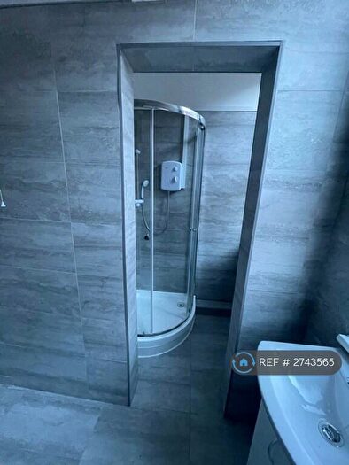 Studio To Rent In Colwyn Road, Northampton, NN1